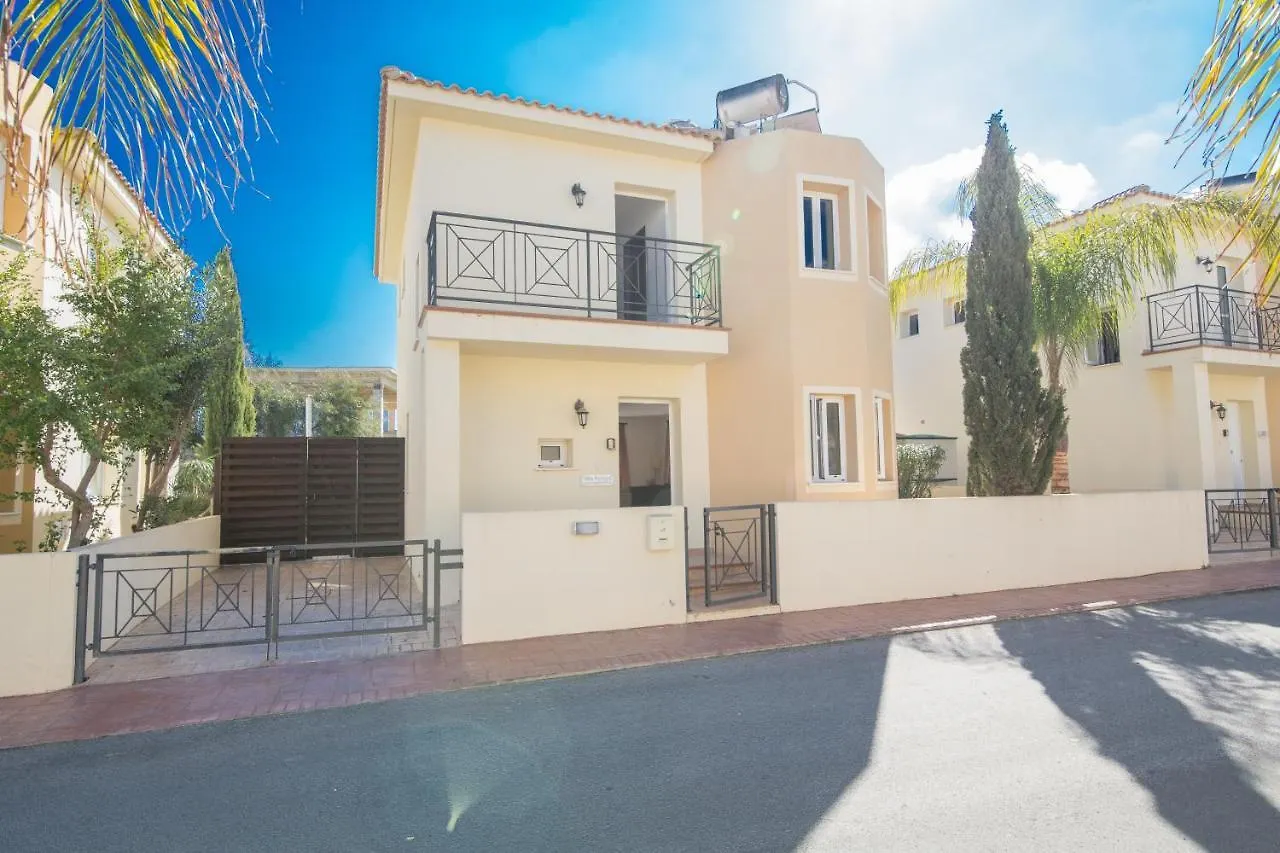 Nancy Villas Protaras
